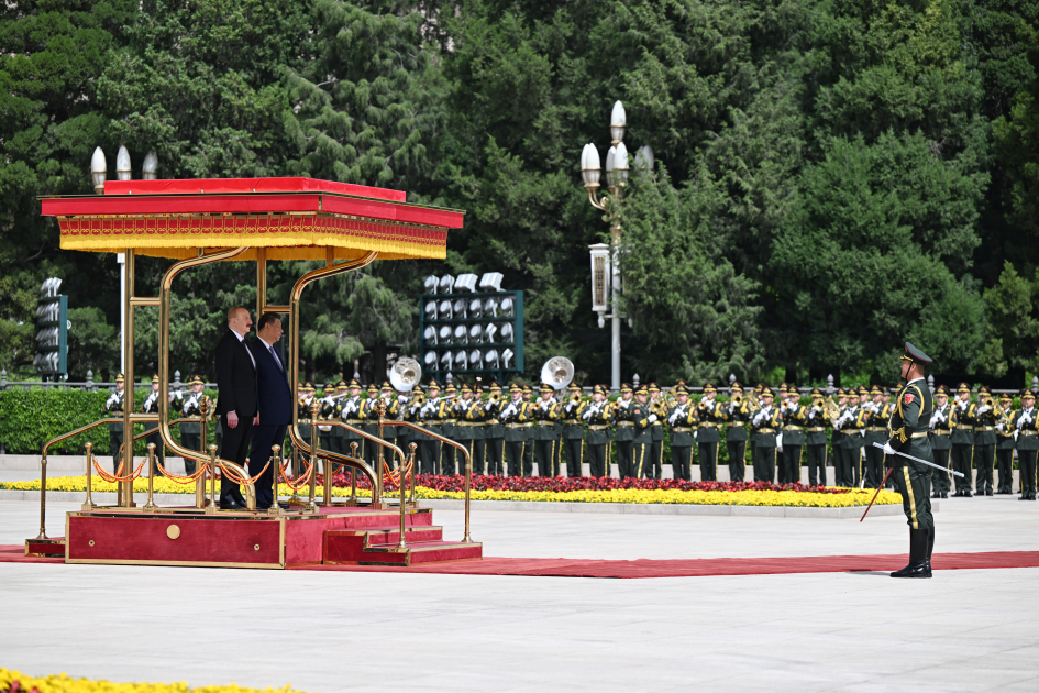 Çin Xalq Respublikasında Prezident İlham Əliyevin rəsmi qarşılanma mərasimi olub (FOTO/VİDEO)