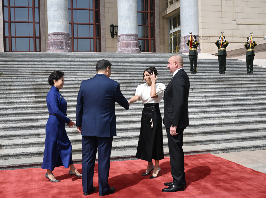 Çin Xalq Respublikasında Prezident İlham Əliyevin rəsmi qarşılanma mərasimi olub (FOTO/VİDEO)