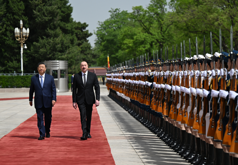 Çin Xalq Respublikasında Prezident İlham Əliyevin rəsmi qarşılanma mərasimi olub (FOTO/VİDEO)