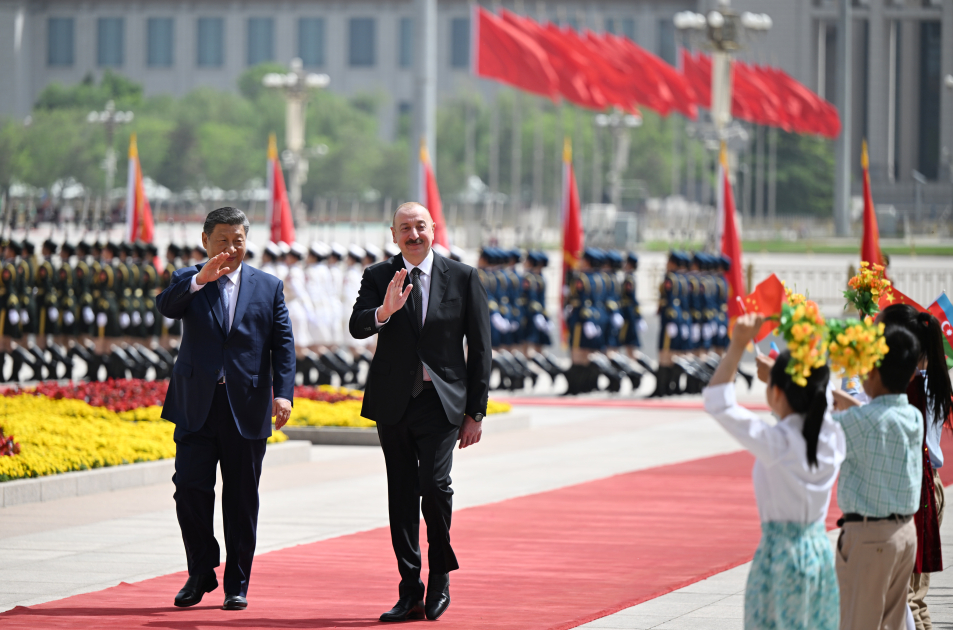 Çin Xalq Respublikasında Prezident İlham Əliyevin rəsmi qarşılanma mərasimi olub (FOTO/VİDEO)
