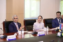 Heydər Əliyev Fondunun vitse-prezidenti Leyla Əliyeva Pekin Xarici Dillər Universitetində tələbələrlə görüşüb (FOTO)