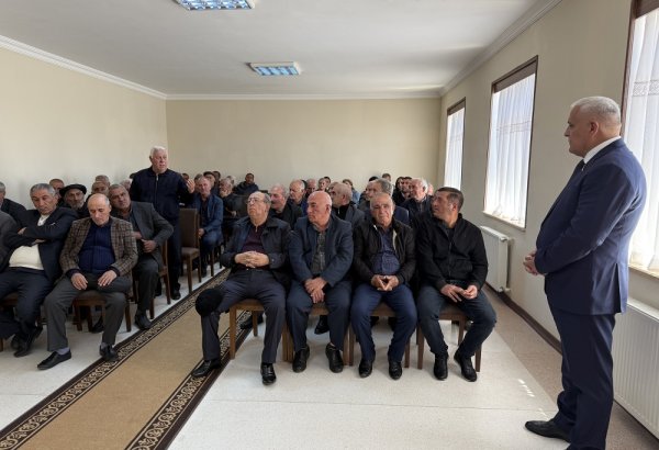 Milli Məclisin deputatı Vüqar Rəhimzadə Culfada seçiciləri ilə növbəti görüşünü keçirib (FOTO)