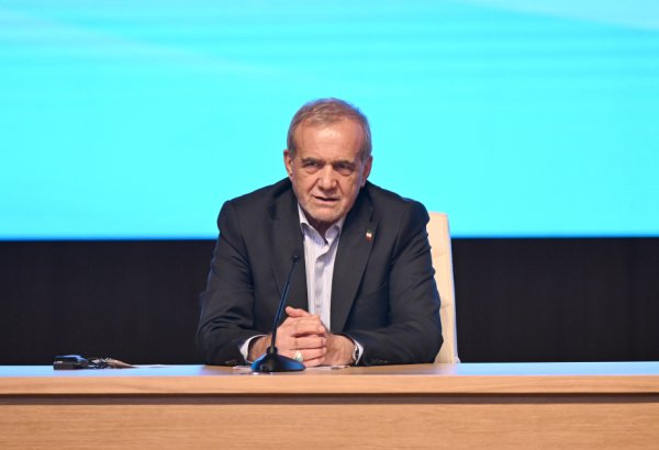 İran və Azərbaycan Şərqi Qərbə, Şimalı Cənuba birləşdirən dördyol ola bilər - Pezeşkian