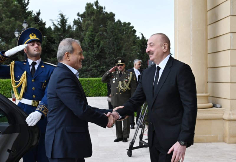 İran Prezidenti Məsud Pezeşkianın rəsmi qarşılanma mərasimi olub (FOTO)