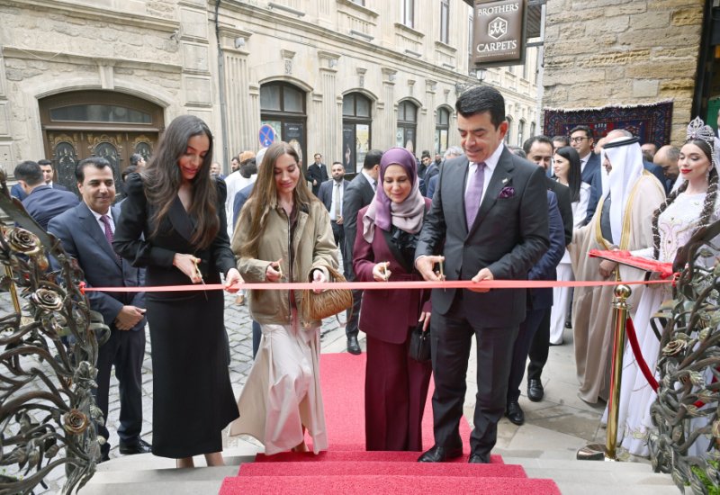 Heydər Əliyev Fondunun vitse-prezidenti Leyla Əliyeva və Bakı Media Mərkəzinin rəhbəri Arzu Əliyeva Bakıda ICESCO-nun regional ofisinin rəsmi açılış mərasimində iştirak ediblər (FOTO)