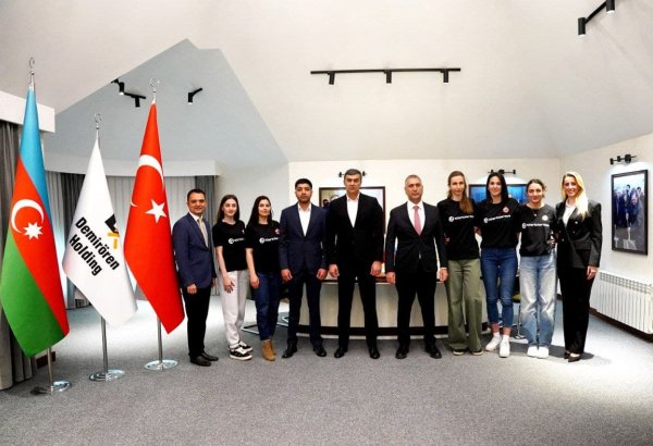 “Azərlotereya”nın sponsorluğu ilə yeni voleybol komandası yaradılıb (FOTO)