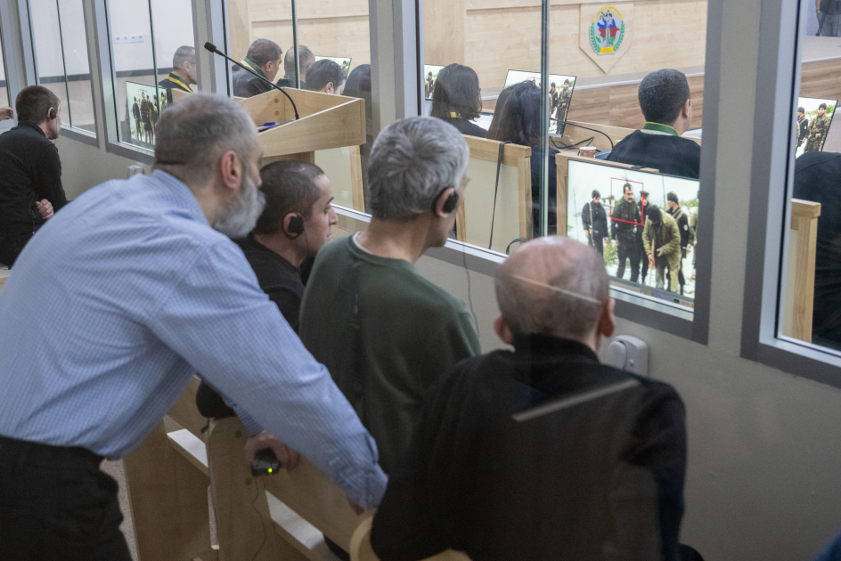 Ermənistan silahlı qüvvələrinin Qaradağlı kəndini işğal etməsi, azərbaycanlıları vəhşicəsinə qətlə yetirməsi, işgəncə verməsi ilə bağlı sənədlər məhkəmədə tədqiq olunub (FOTO)