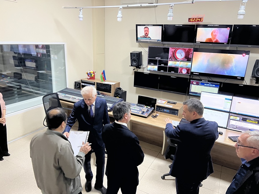 Audiovizual Şura Naxçıvanda televiziya və radio yayımlarının monitorinqini aparıb (FOTO)
