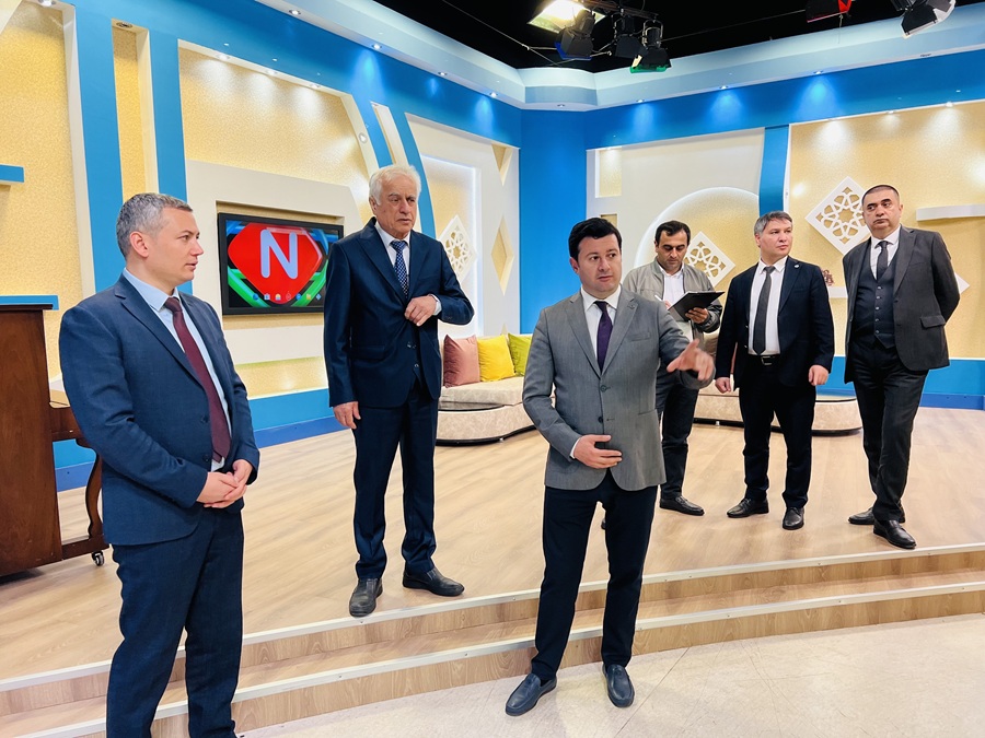 Audiovizual Şura Naxçıvanda televiziya və radio yayımlarının monitorinqini aparıb (FOTO)