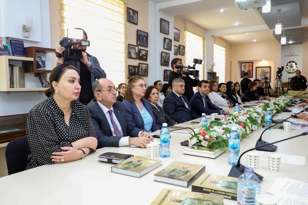 “Vətən müharibəsi tarixi. Şəxsiyyət faktoru” kitabının fransız və urdu  dillərində nəşrlərinin təqdimatı olub (FOTO)