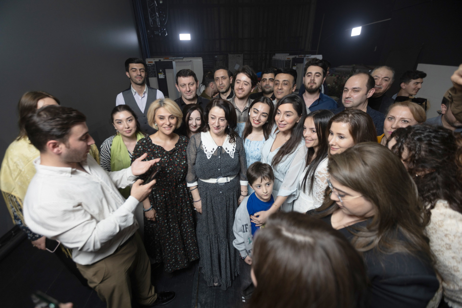 Heydər Əliyev Fondunun vitse-prezidenti Leyla Əliyeva və Arzu Əliyeva “Yalnız mədəniyyət” musiqili-bədii gecədə iştirak ediblər (FOTO)