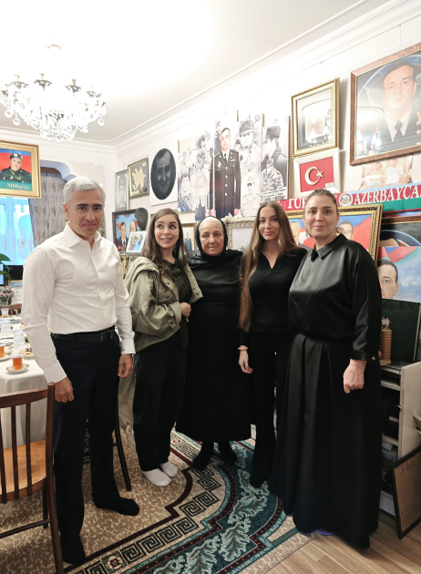 Heydər Əliyev Fondunun vitse-prezidenti Leyla Əliyeva və Arzu Əliyeva Polad Həşimovun evində olublar (FOTO)