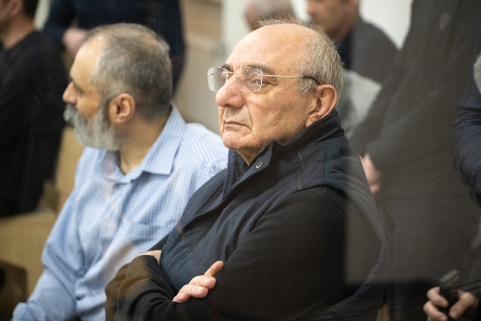 Ermənistan silahlı qüvvələrinin Qaradağlı kəndini işğal etməsi, azərbaycanlıları vəhşicəsinə qətlə yetirməsi, işgəncə verməsi ilə bağlı sənədlər məhkəmədə tədqiq olunub (FOTO)