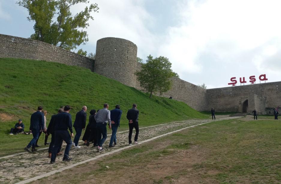 İtaliyalı parlamentarilər Ağdam, Xankəndi və Şuşaya səfər ediblər (FOTO) (YENİLƏNİB)