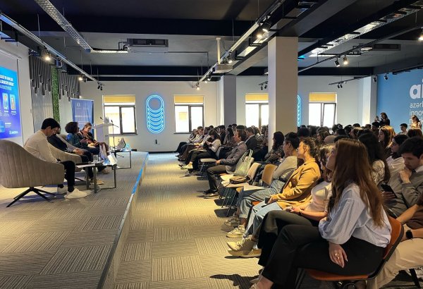 Bakıda Gənclərin Süni İntellekt Forumu keçirilib (FOTO)