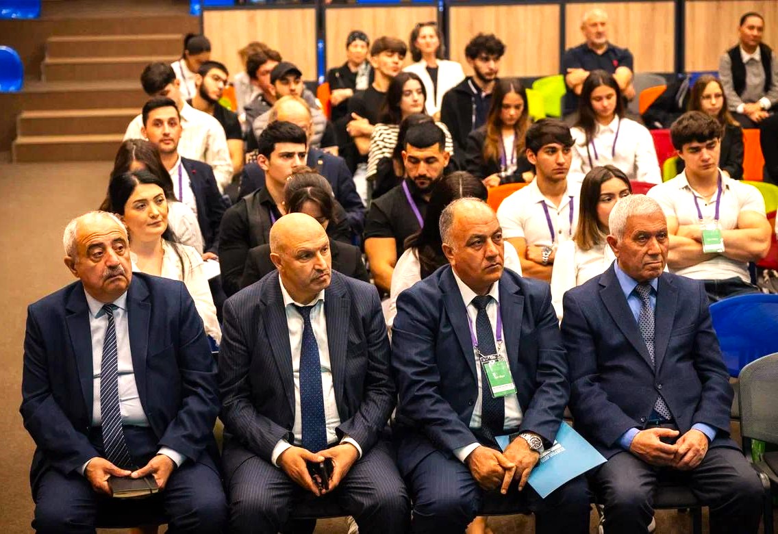 Ömrünü su idmanına həsr edən alim: Şamil Əbdürrəhmanov (FOTO)
