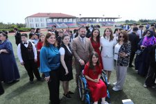 “Mən burdayam” mövzusunda autizmli uşaqlar üçün festival keçirilib (FOTO)