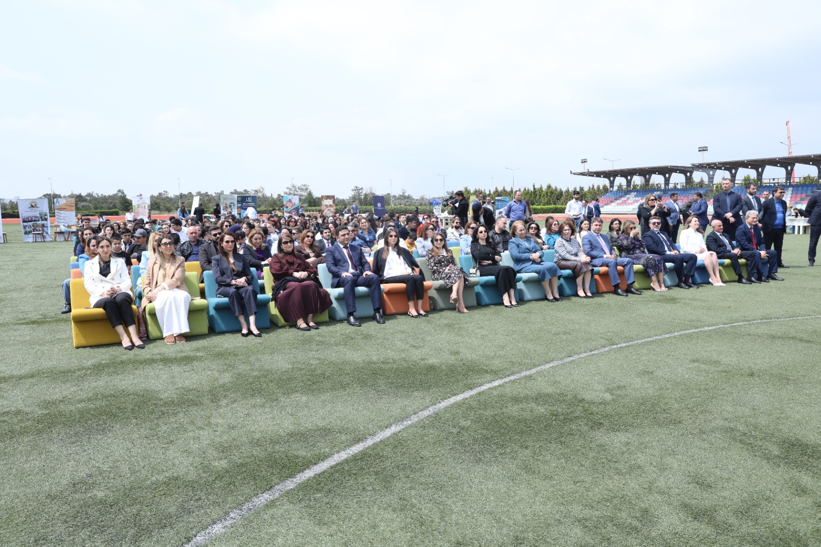 “Mən burdayam” mövzusunda autizmli uşaqlar üçün festival keçirilib (FOTO)