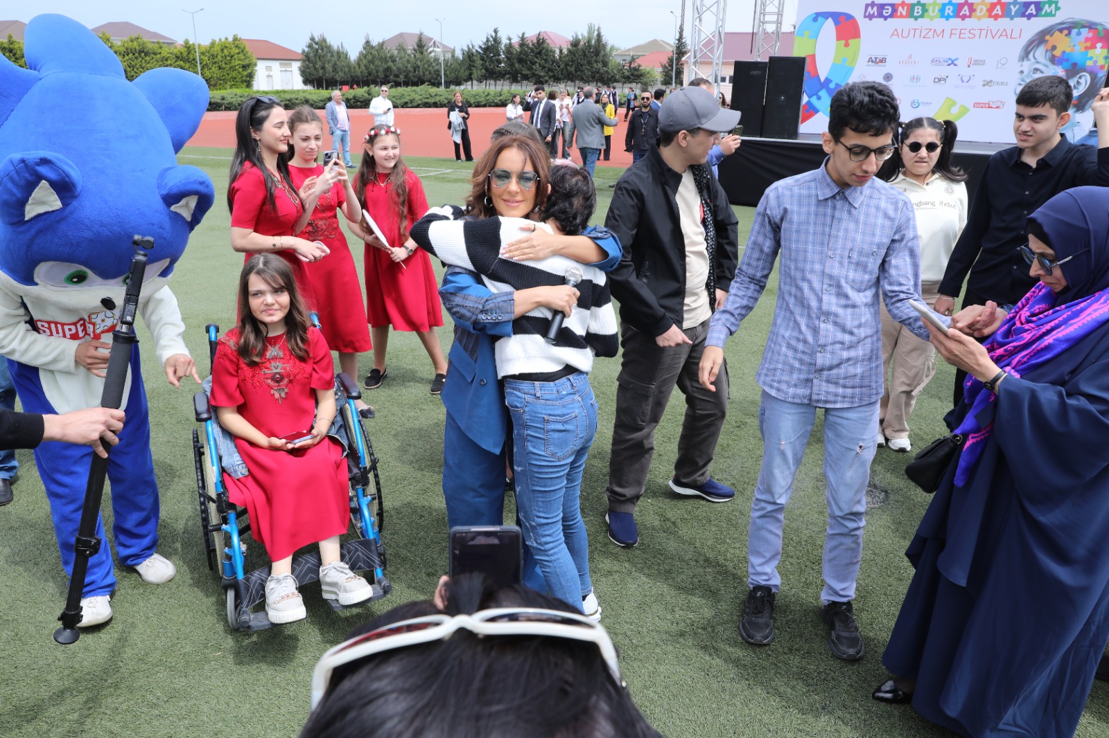 “Mən burdayam” mövzusunda autizmli uşaqlar üçün festival keçirilib (FOTO)