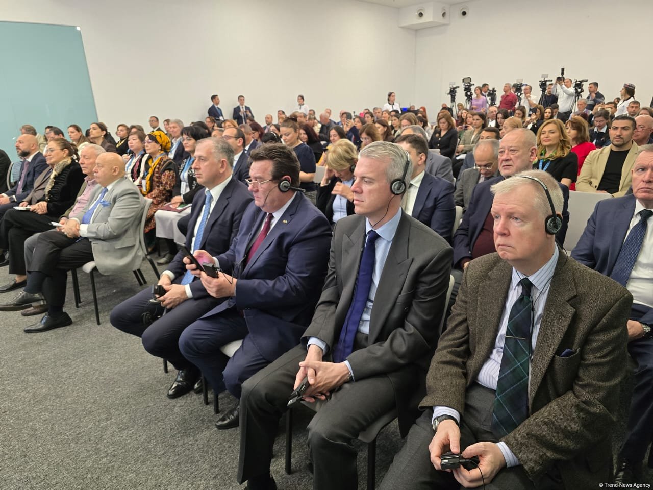 Bakıda Beynəlxalq Xalça Forumunun açılışı olub (FOTO)