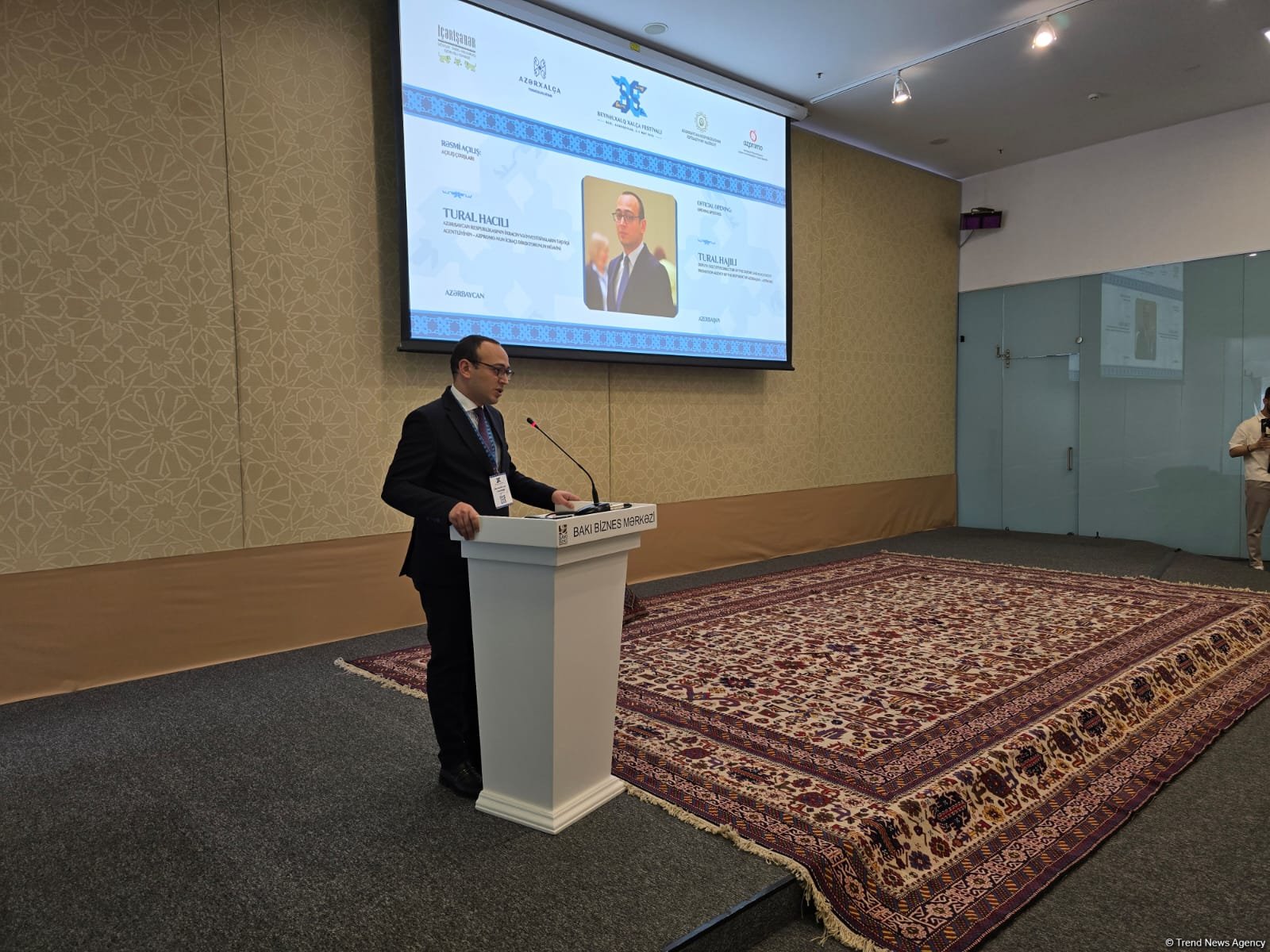 Bakıda Beynəlxalq Xalça Forumunun açılışı olub (FOTO)