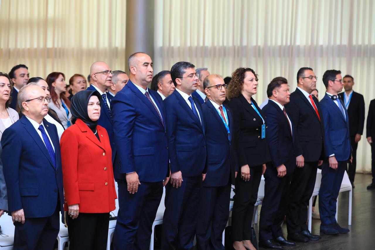 Bakıda “Dildə, Fikirdə, Əməldə Birlik: Türk Dünyasının Gələcəyi’’ adlı panel keçirilib (FOTO)