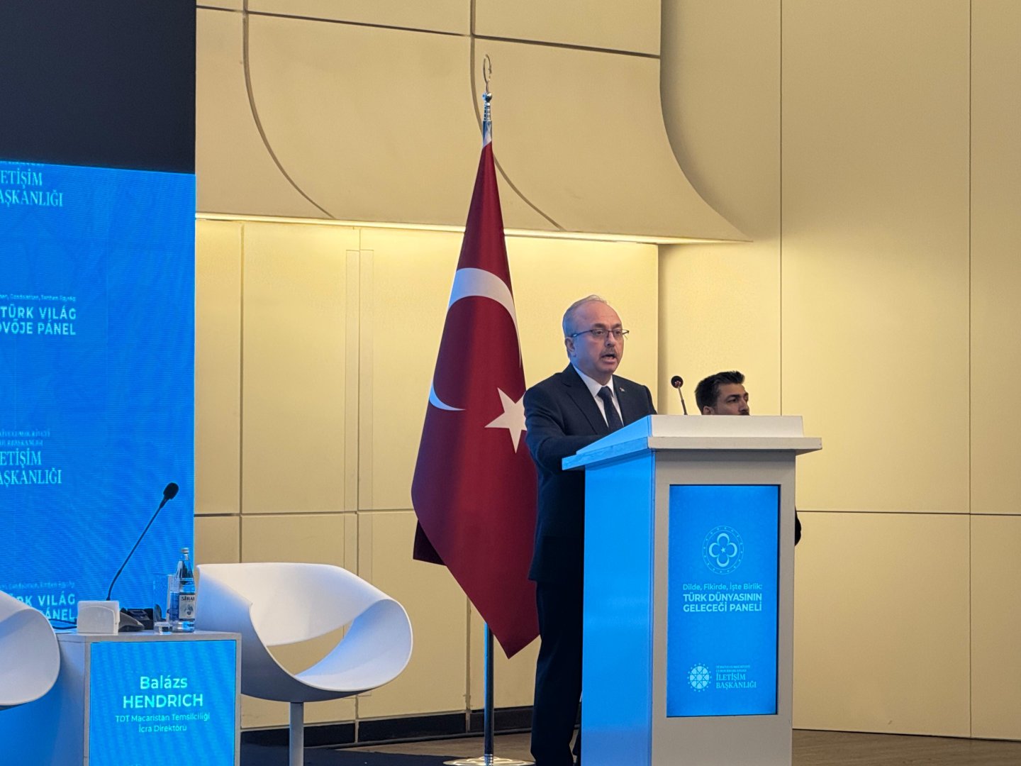 Bakıda “Dildə, Fikirdə, Əməldə Birlik: Türk Dünyasının Gələcəyi’’ adlı panel keçirilib (FOTO)
