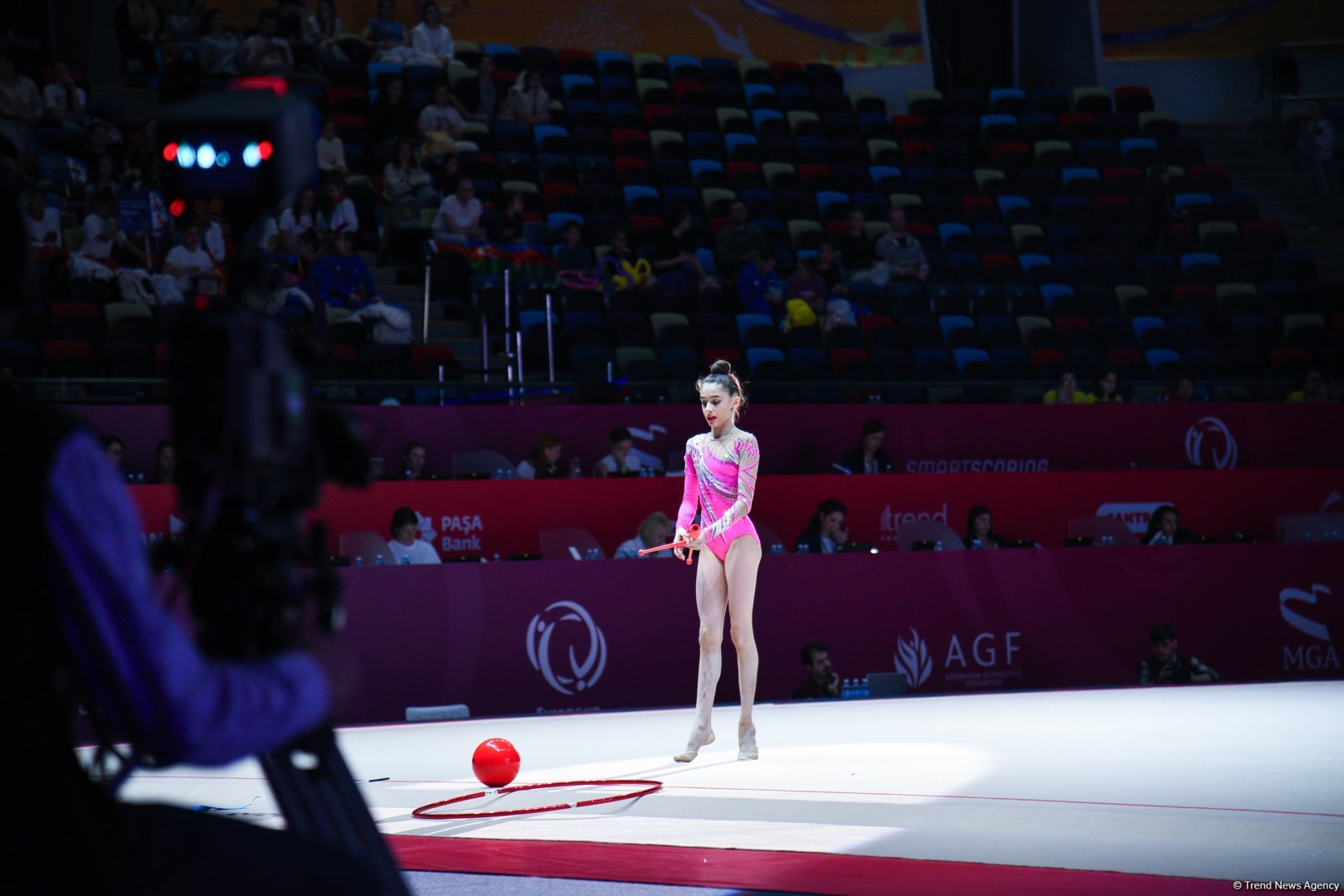 Bakıda keçirilən bədii gimnastika üzrə Avropa kubokunun üçüncü günündə növbəti qaliblər mükafatlandırılıb (FOTO)