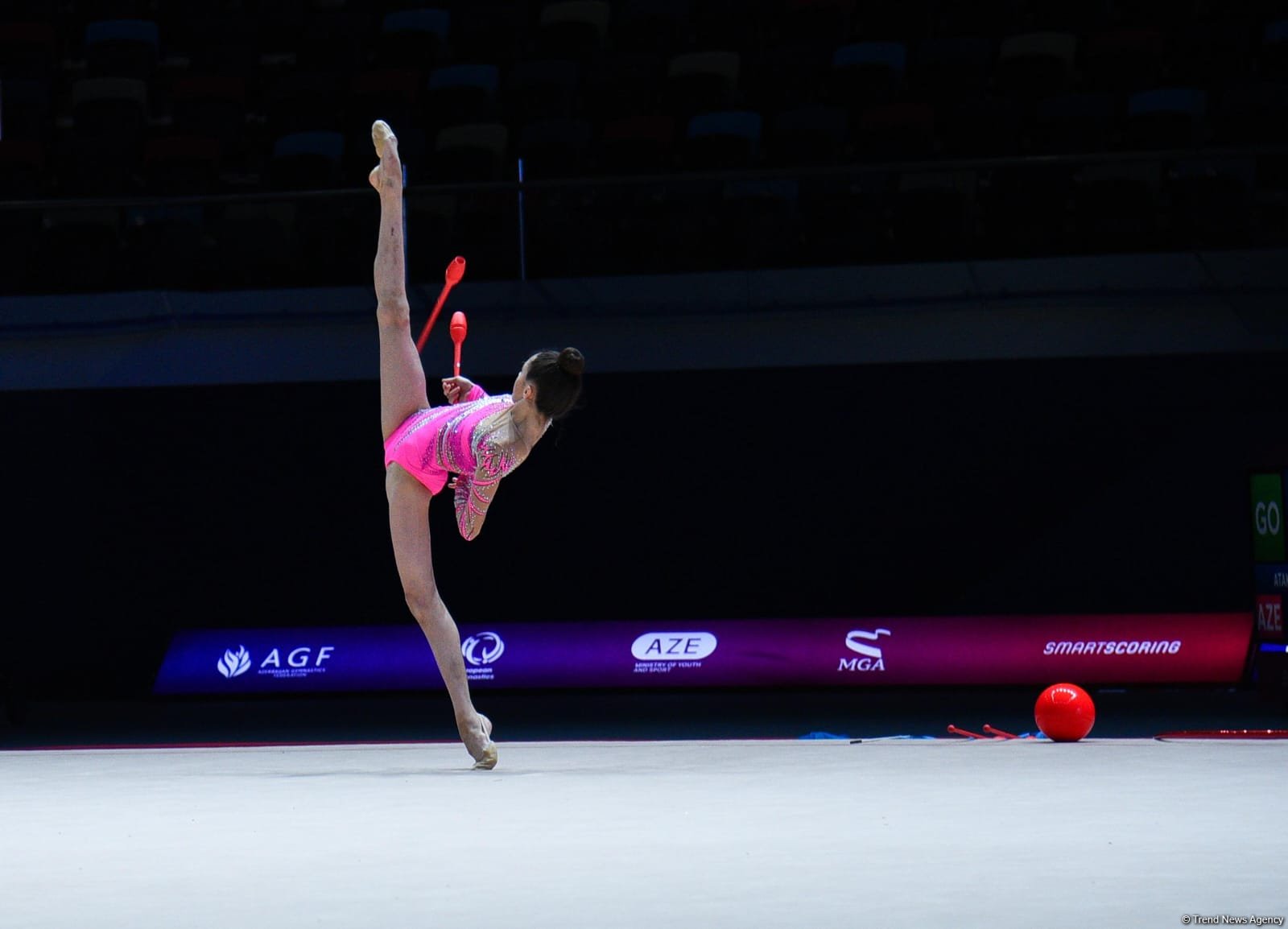 Bakıda keçirilən bədii gimnastika üzrə Avropa kubokunun üçüncü günündə növbəti qaliblər mükafatlandırılıb (FOTO)