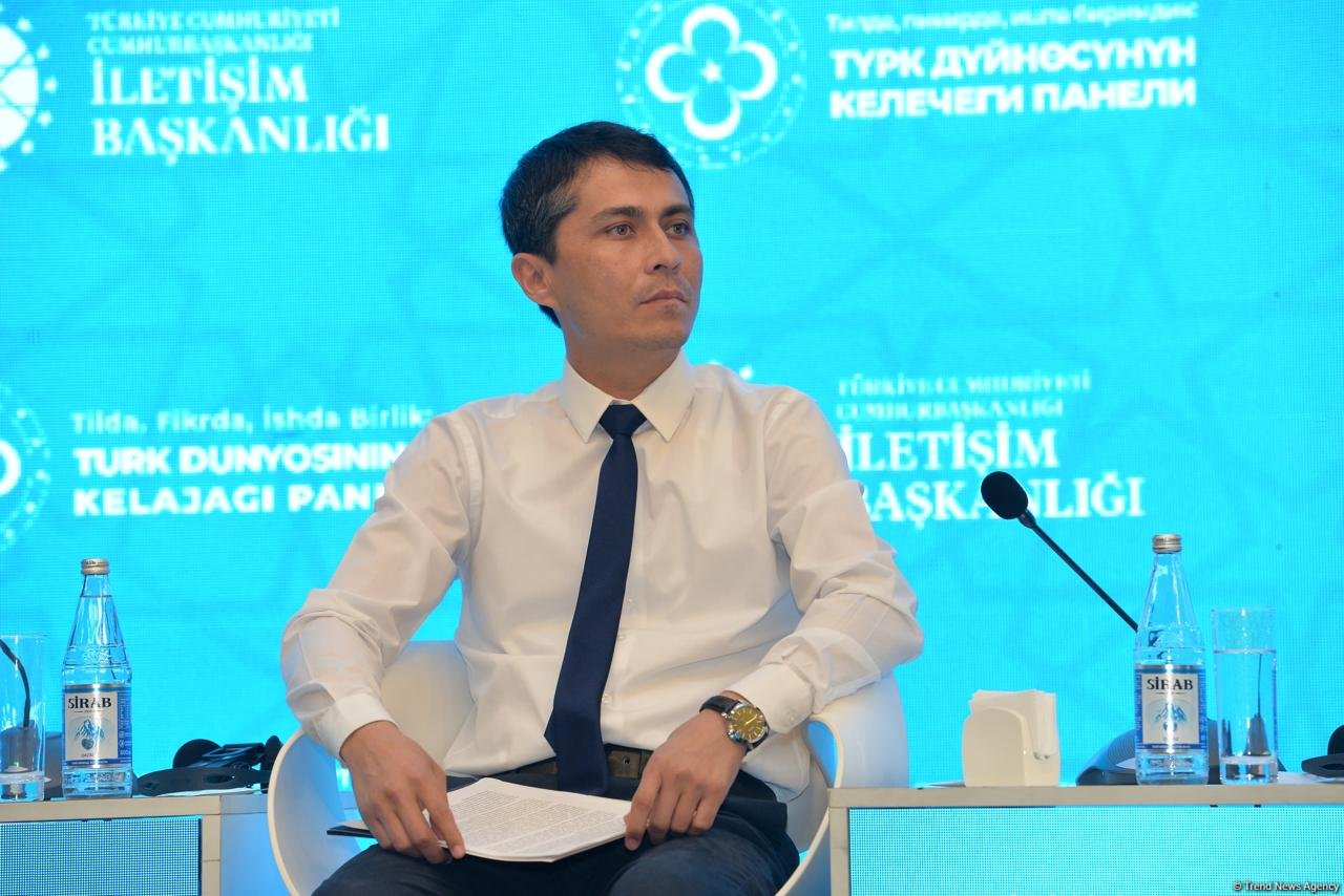 Bakıda “Dildə, Fikirdə, Əməldə Birlik: Türk Dünyasının Gələcəyi’’ adlı panel keçirilib (FOTO)