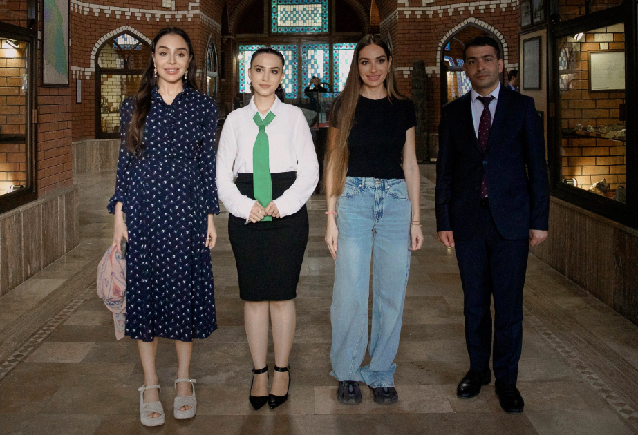 Heydər Əliyev Fondunun vitse-prezidenti Leyla Əliyeva və Bakı Media Mərkəzinin rəhbəri Arzu Əliyevanın Naxçıvan səfəri Ordubad rayonunda davam edib (FOTO)