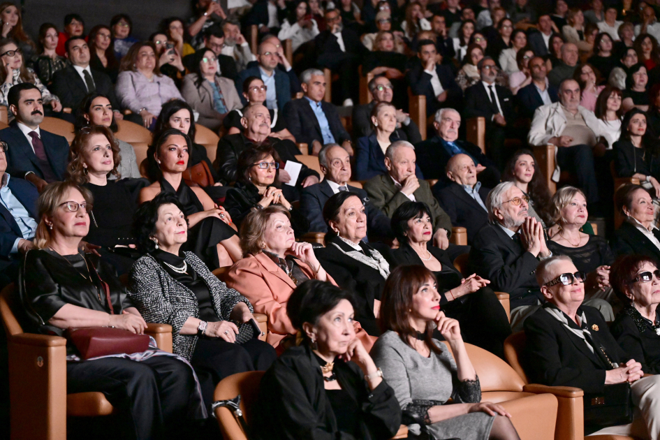 Beynəlxalq Muğam Mərkəzində Maqsud İbrahimbəyova həsr olunmuş yaradıcılıq gecəsi keçirilib (FOTO)