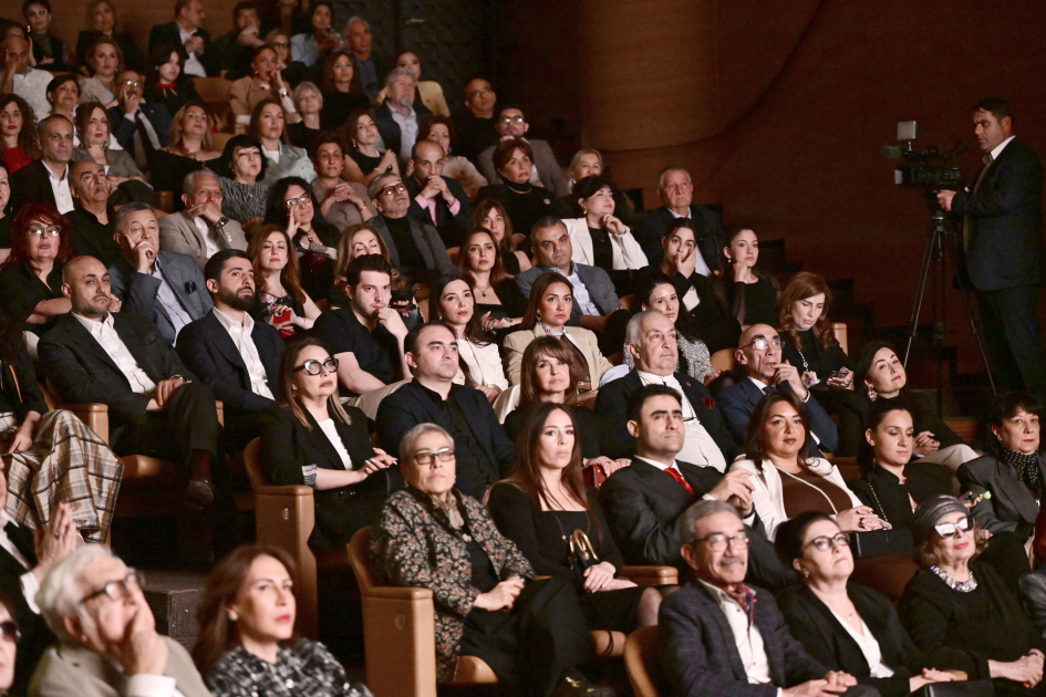 Beynəlxalq Muğam Mərkəzində Maqsud İbrahimbəyova həsr olunmuş yaradıcılıq gecəsi keçirilib (FOTO)
