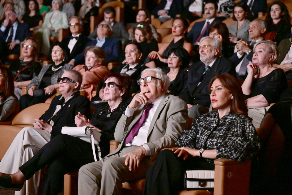 Beynəlxalq Muğam Mərkəzində Maqsud İbrahimbəyova həsr olunmuş yaradıcılıq gecəsi keçirilib (FOTO)