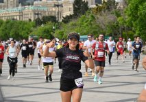 “Bakı Marafonu 2025” yekunlaşdı: külək rəqib deyil, ilhamdır - rekord sayda iştirakçı (FOTO) (YENİLƏNİB)