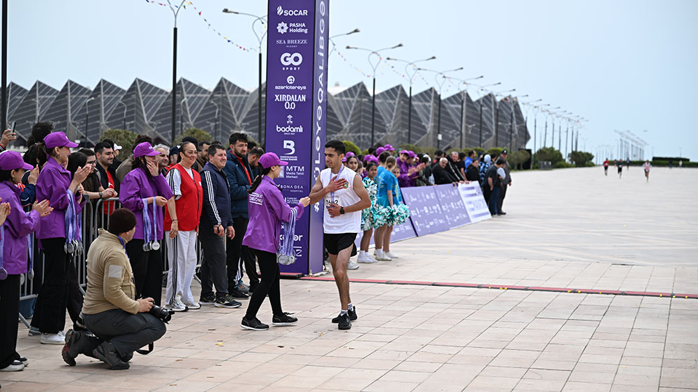 MMU-nun komandası Bakı Marafonunda iştirak edib (FOTO/VİDEO)