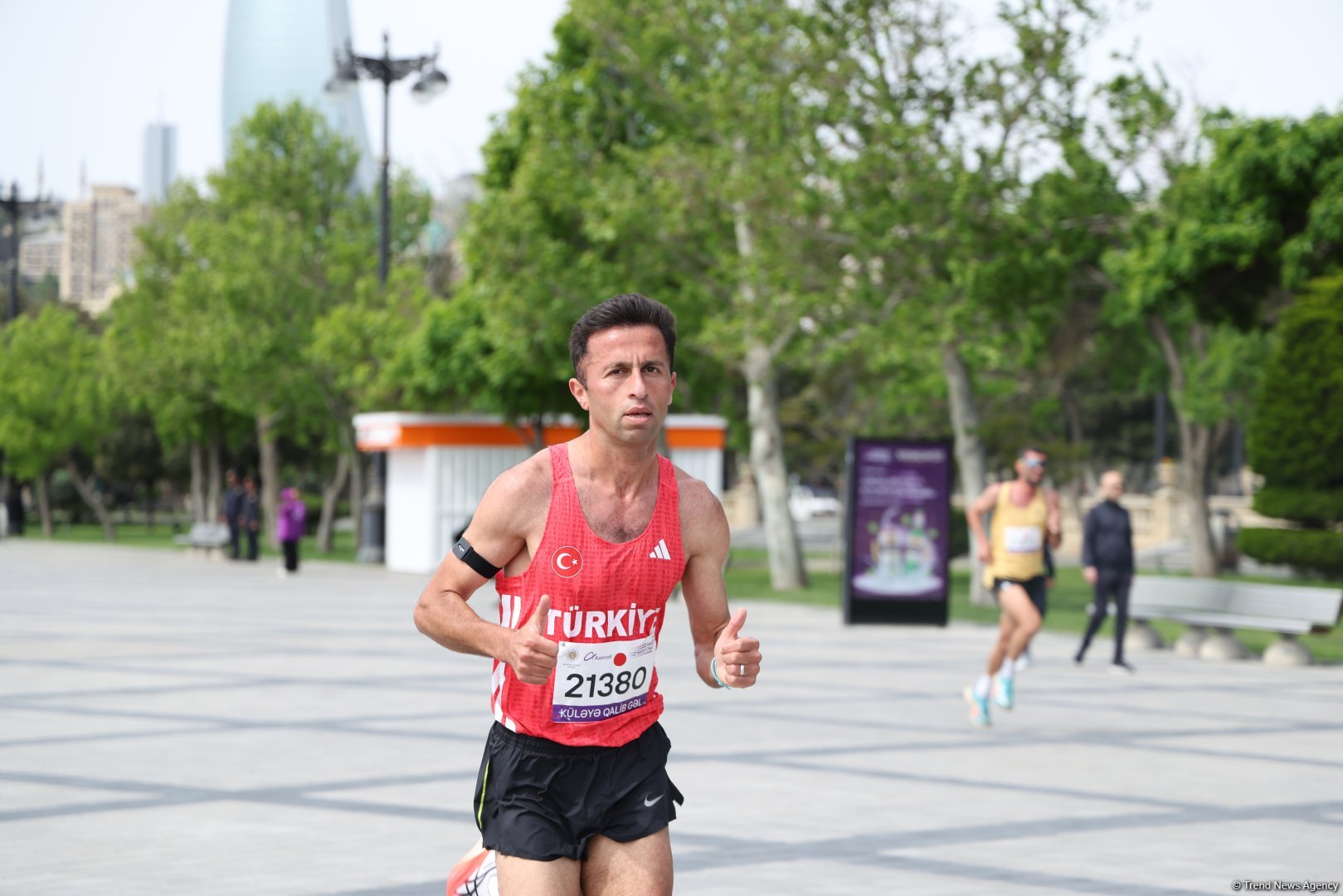 “Bakı Marafonu 2025” yekunlaşdı: külək rəqib deyil, ilhamdır - rekord sayda iştirakçı (FOTO) (YENİLƏNİB)