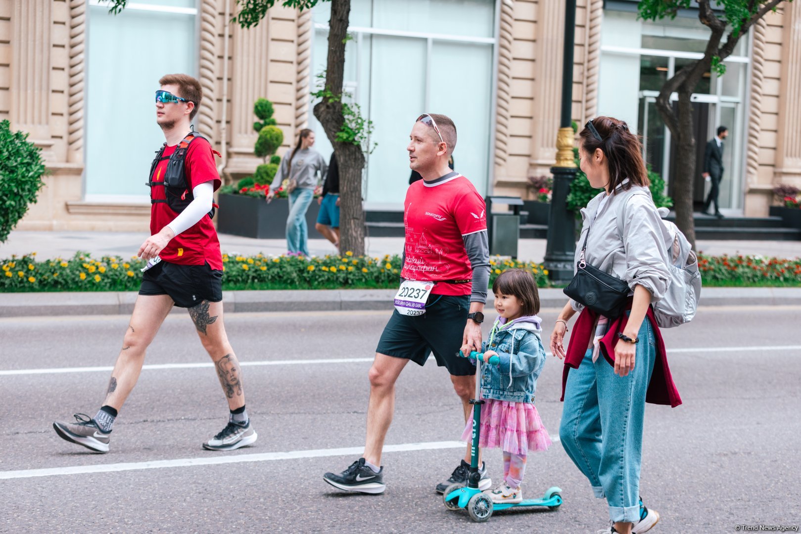 “Bakı Marafonu 2025” yekunlaşdı: külək rəqib deyil, ilhamdır - rekord sayda iştirakçı (FOTO) (YENİLƏNİB)