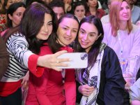 Heydər Əliyev Fondunun vitse-prezidenti Leyla Əliyeva “Nine Senses Fest” Beynəlxalq Yoqa Festivalının bağlanış mərasimində iştirak edib (FOTO)