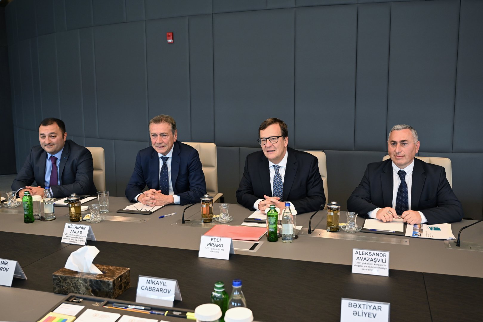 İsveçrə şirkətinin Azərbaycanda sosial investisiya layihələrinə yatırım imkanları müzakirə edilib (FOTO)