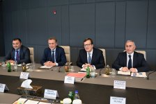 İsveçrə şirkətinin Azərbaycanda sosial investisiya layihələrinə yatırım imkanları müzakirə edilib (FOTO)