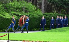 Belarusun Baş naziri Fəxri xiyabanı ziyarət edib (FOTO)