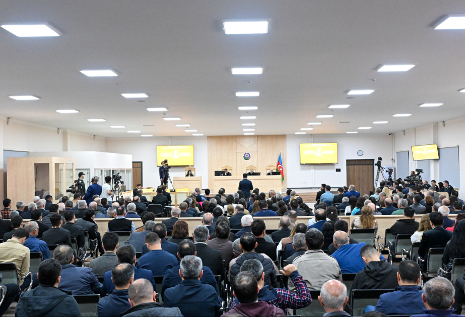 Zərərçəkmiş ekskavator sürücüsü: 80 metr məsafədə mərmi düşməsi nəticəsində sağ diz nahiyəmdən xəsarətlər aldım - Vardanyanın məhkəməsi