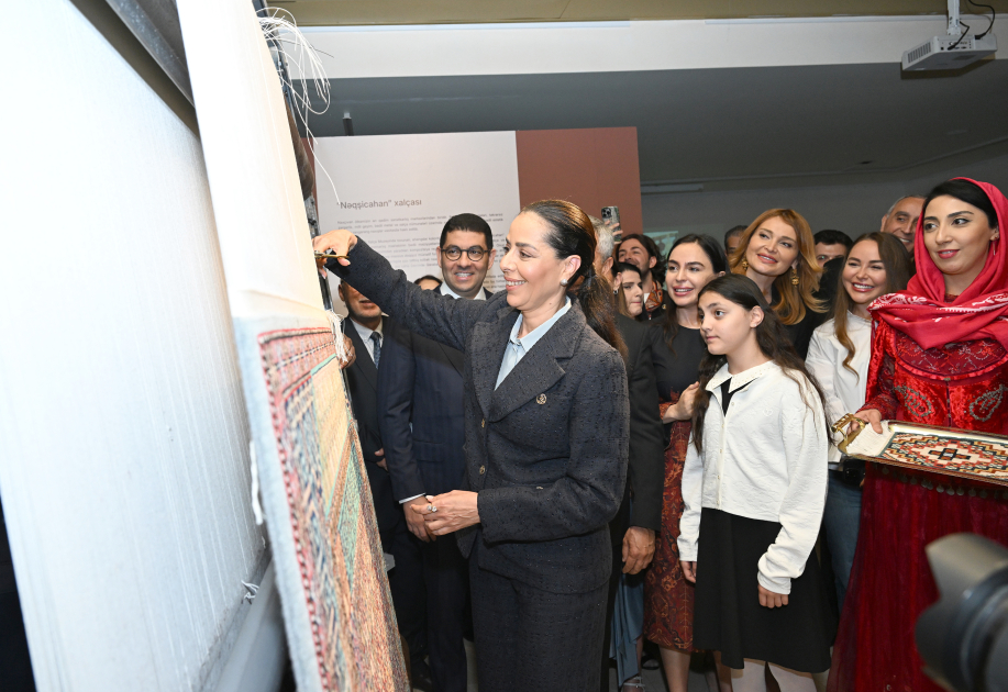 Azərbaycan Milli Xalça Muzeyində “Rabat xalça sənəti” immersiv sərgisi açılıb (FOTO)