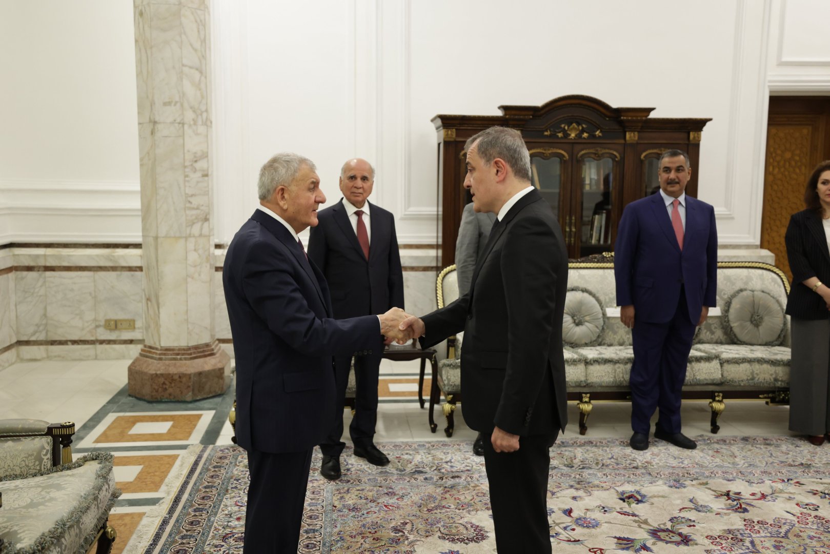 Ceyhun Bayramov İraq prezidenti ilə çoxtərəfli platformalar çərçivəsində əməkdaşlığı müzakirə etdi (FOTO)