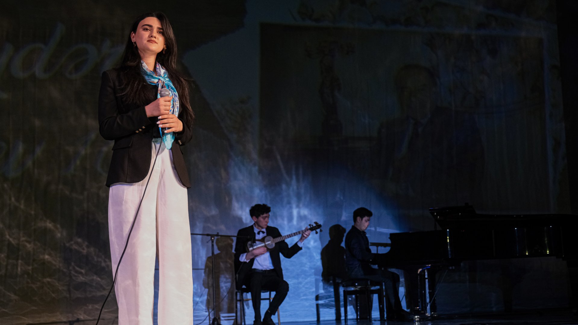 Ümummilli Lider Heydər Əliyevin 102 illiyinə həsr olunmuş təntənəli ədəbi-bədii tədbir təşkil edilib (FOTO)