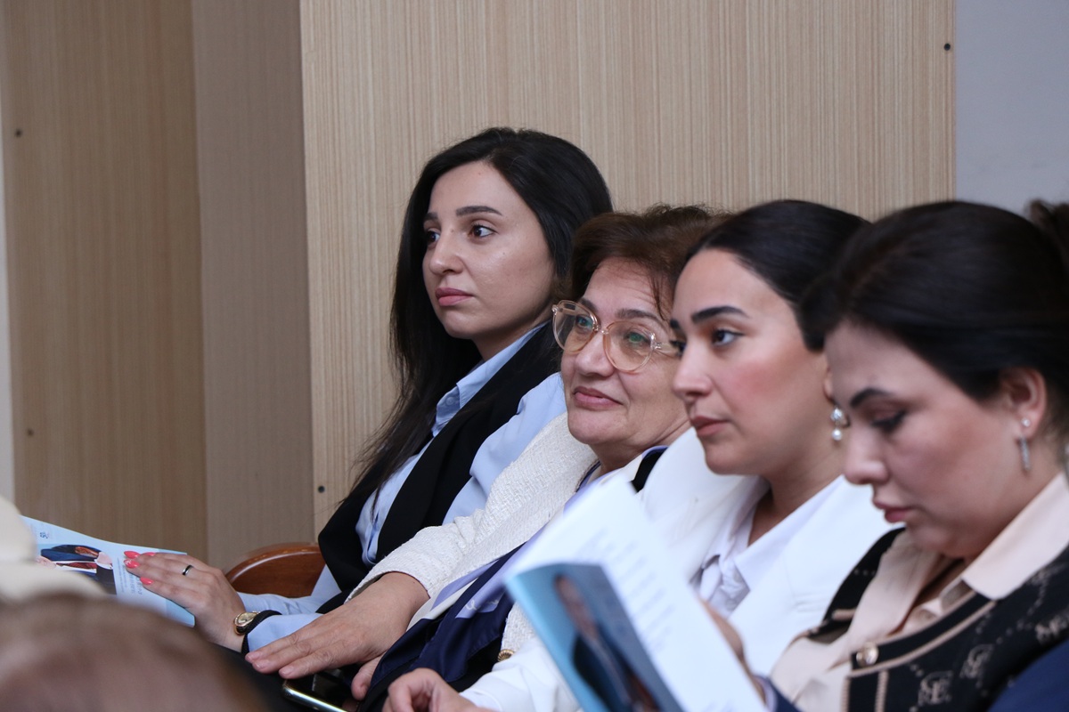 Tələbə və magistrantların 47-ci ənənəvi elmi konfransı öz işinə başlayıb (FOTO)