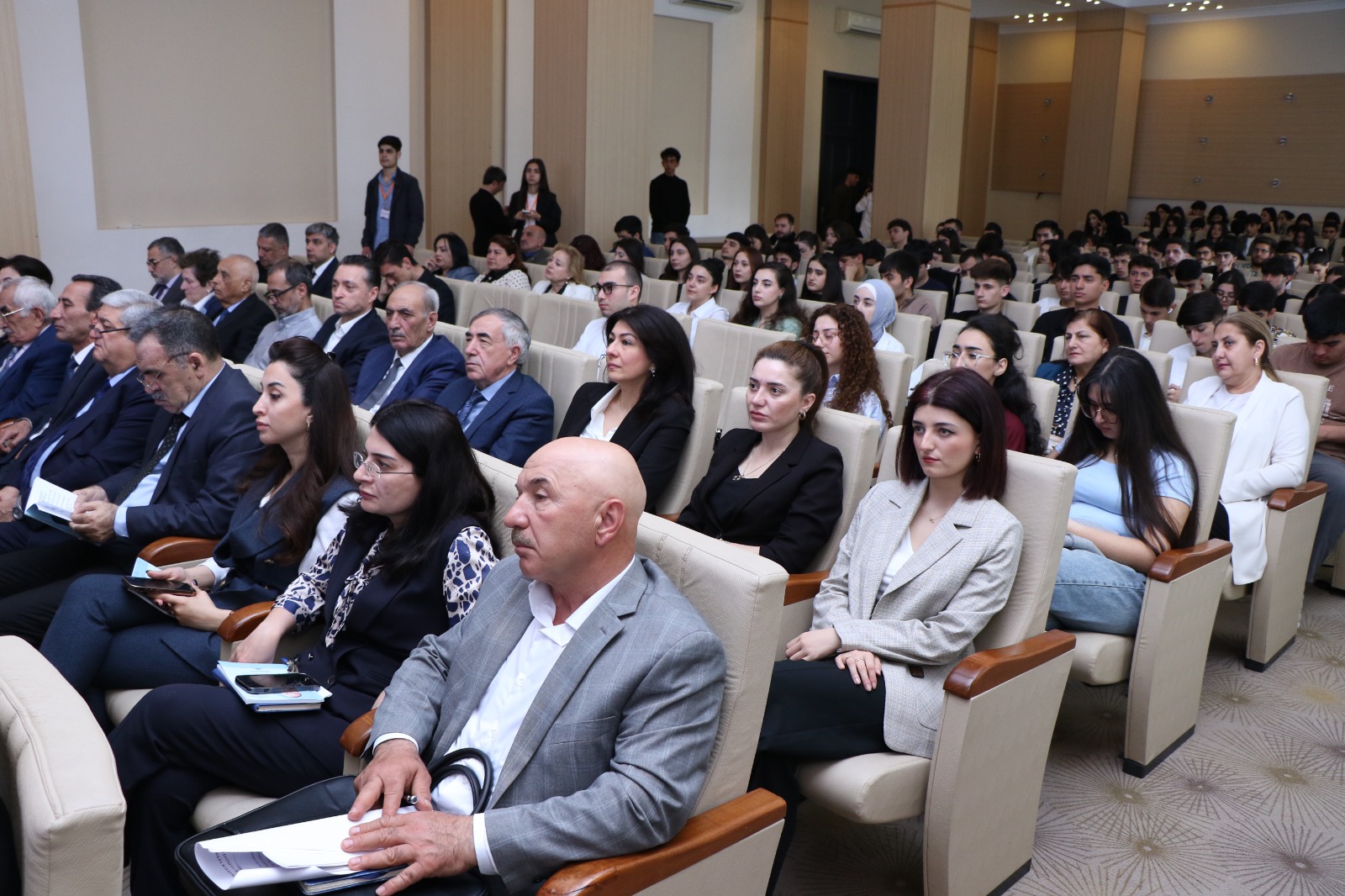 Tələbə və magistrantların 47-ci ənənəvi elmi konfransı öz işinə başlayıb (FOTO)