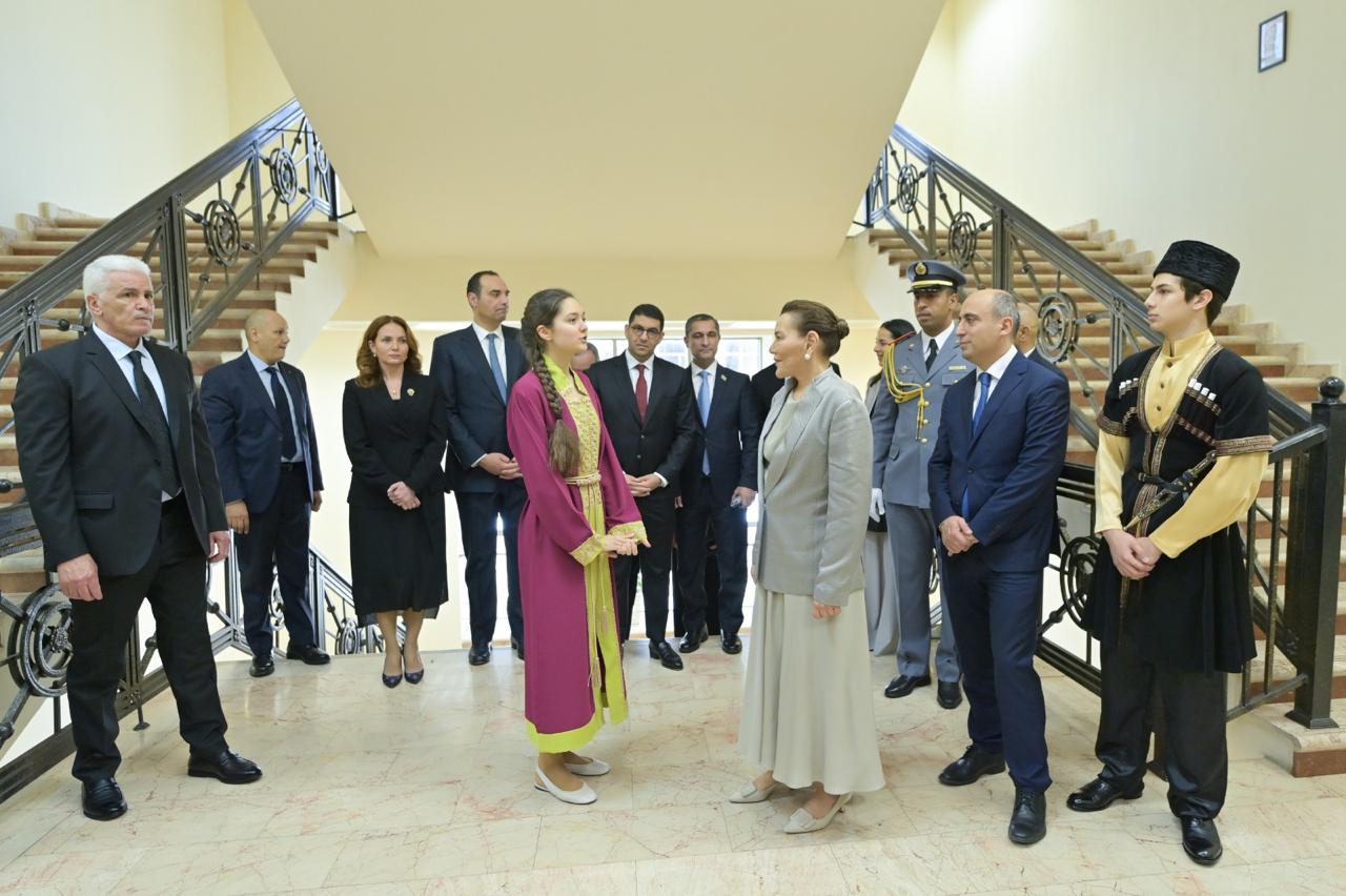 Mərakeş Krallığının Şahzadəsi 132-134 nömrəli Təhsil Kompleksində olub (FOTO)