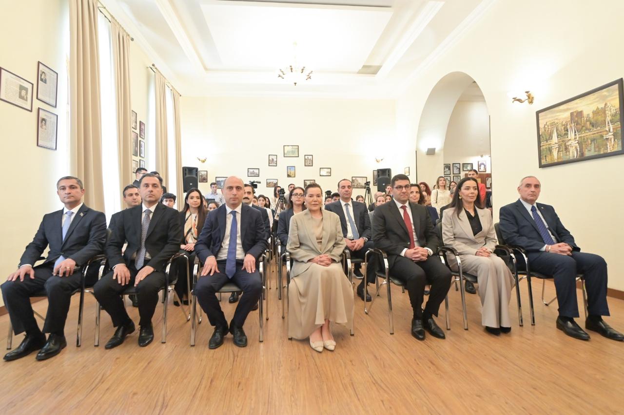 Mərakeş Krallığının Şahzadəsi 132-134 nömrəli Təhsil Kompleksində olub (FOTO)
